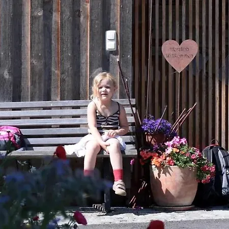 Bio Ferienbauernhof Greber - Natururlaub Mit Ponys & Kaninchen Schwarzenberg im Bregenzerwald
